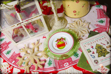 Cottage Tales: Trimming Your Table